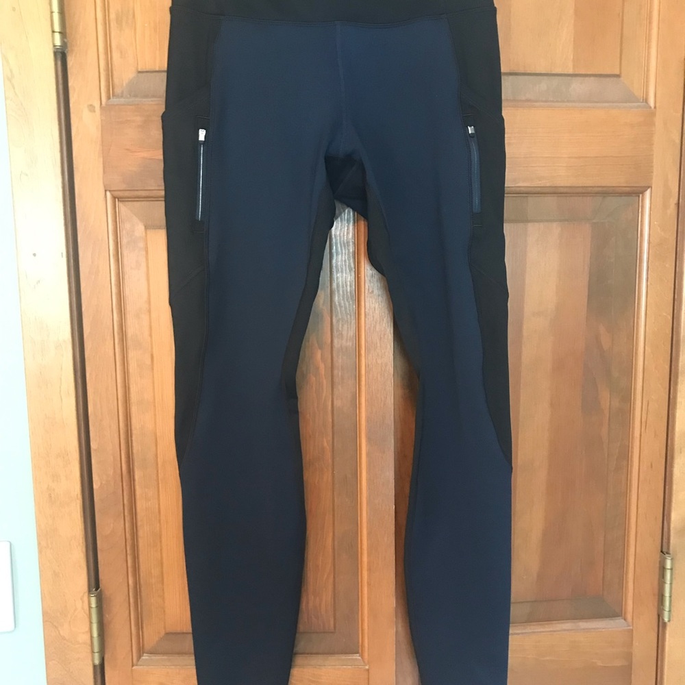 Athleta high traverse tight